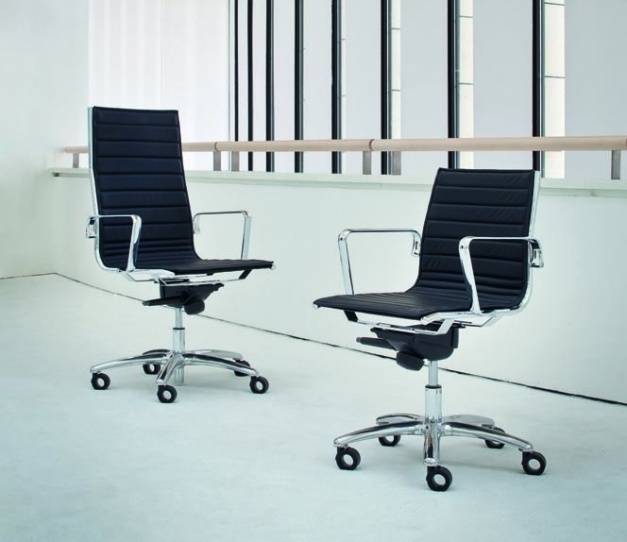sedute_direzionali_luxy_serie_light_ergonomica_girevole_ufficio_altezza_regolabile_incrocio_orizzontale_imbottita_nero