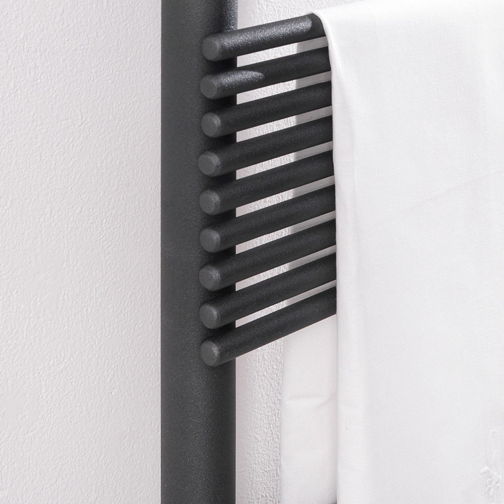 scaldasalviette idraulico tubolare design bagno colorato dettaglio hego 13 deltacalor