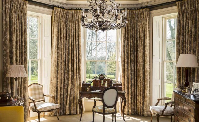 Venetian-style