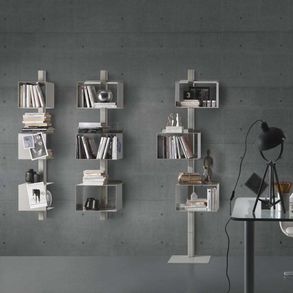 Libreria da parete in tubi di acciaio Etere5  Hanging bookshelves,  Bookcase, Bookcase design