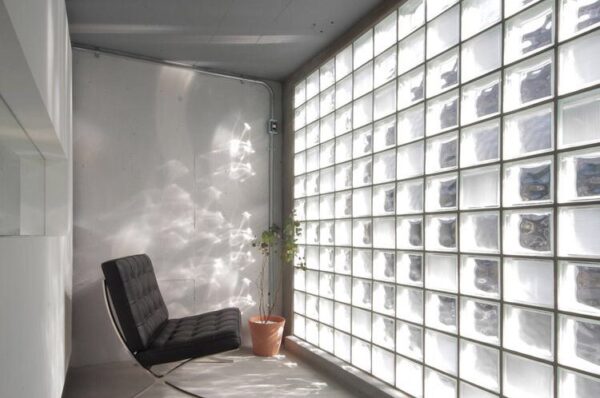 windowless-room
