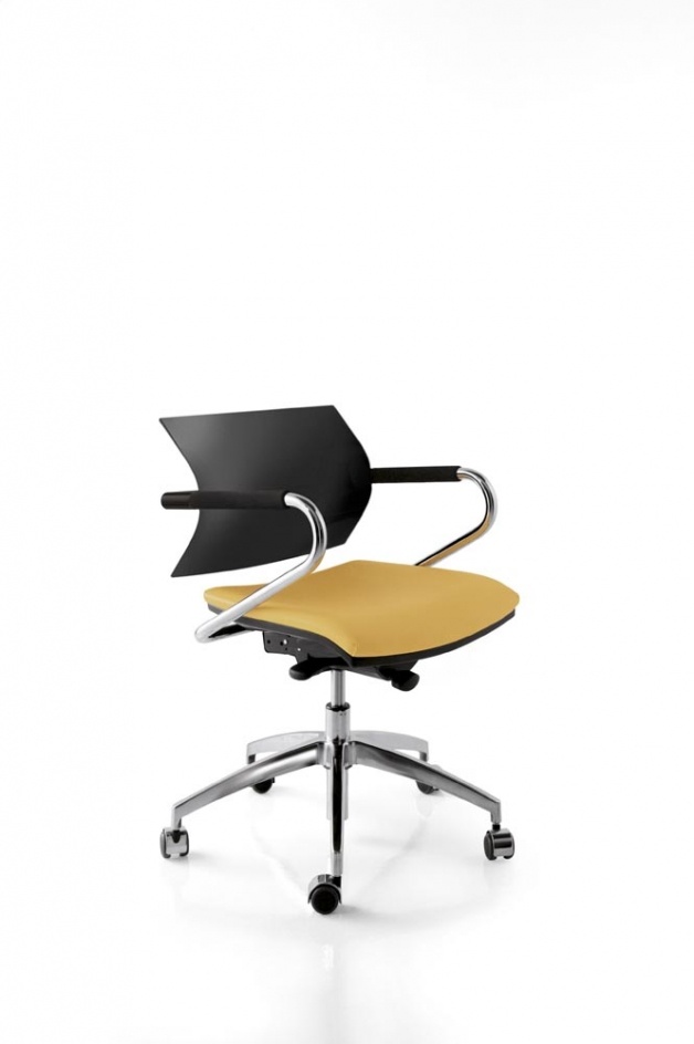 Operative Sitze Luxy Aire Jr-Serie ergonomische feste Bürospitzen Lenkrollen Leder gelber Sockel schwarze Rückenlehne