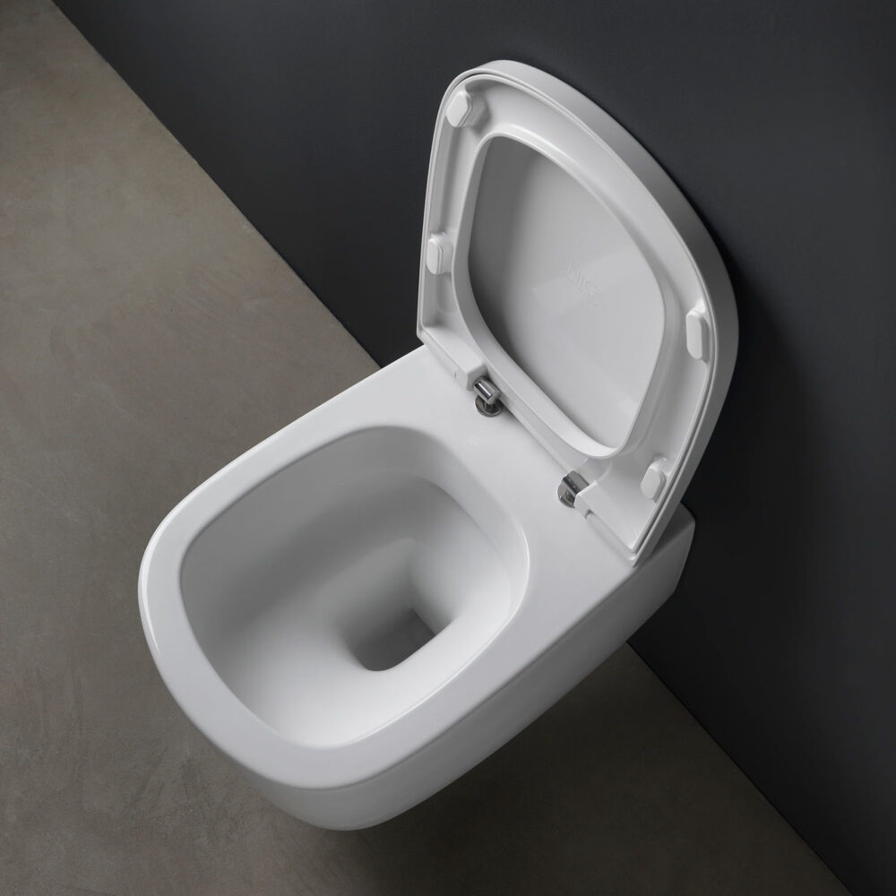 toilettes suspendues en céramique de couleur blanche design nic sans rebord ovvio