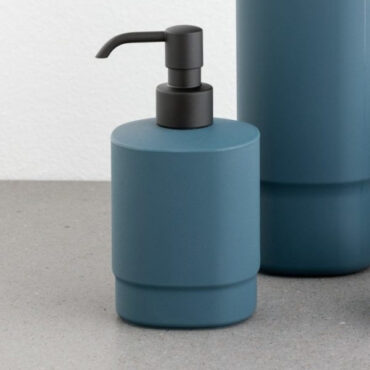 geelli curvy colored polyurethane gel soap dispenser