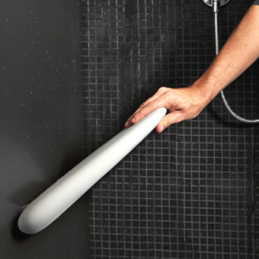 sedile doccia poliuretano integrale bianco riuchiudibile viood geelli